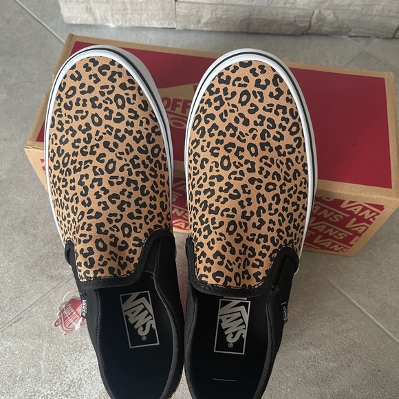 slip on vans cheetah